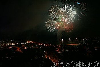 高雄世運主場館開幕煙火