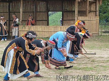 2009-05-01-布農射耳祭