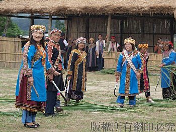 2009-05-01-布農射耳祭