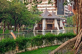 清晨的台中公園