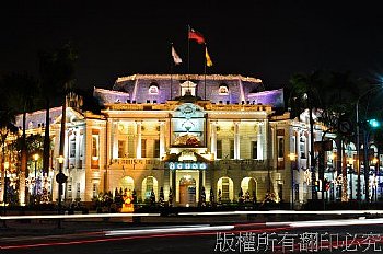 台中市政府的夜景看起來相當美麗