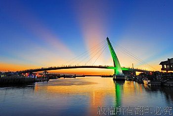 台灣 台北 新北 五股 濕地 日出 福爾摩沙 大屯山 霧 三峽 雲森 瀑布 基隆 外木山 奇石 神桌 新北大橋 煙火 斜張橋 雲海 烏來 內洞 鐵橋 火車 蒸汽 老梅 石槽 101 櫻花 天元宮 漁人碼頭 淡水