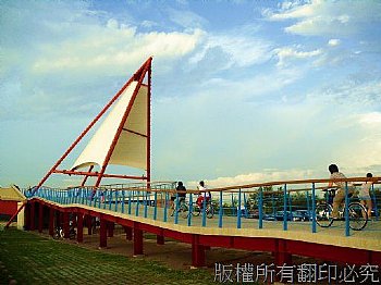 竹南鎮龍鳳漁港景觀橋