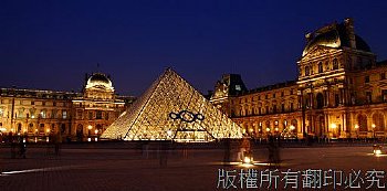 法國巴黎羅浮宮夜景