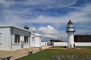 漁翁島燈塔駐立在軍事管制區內,別有一番神秘感