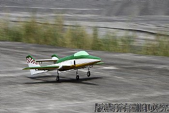 遙控無人飛機