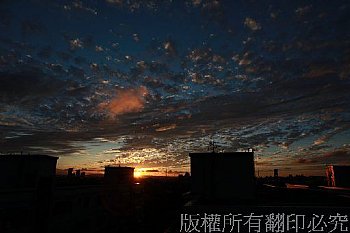 市郊暮色