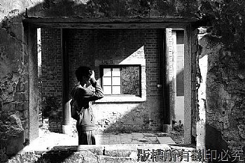 安平<br>身處百年中