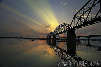 舊鐵橋夕照