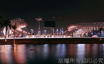 高雄世運主場館夜景亮麗